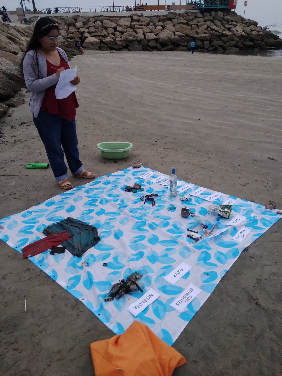 Arcelia964's tweet photo. Estación A La Libertad, monitoreo de ocean travelers para fundaciòn VALVE de Chile y Smithsonian research center. Descubriendo situaciones interesantes sobre epibiontes, organismos que se adhieren a la basura.  @FranklinOrmaza1  @Dome_cp  @aniintriago98 https://t.co/ZTQ315meM0