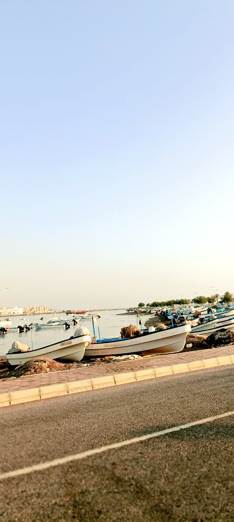 المُتشائم
        يرى الصّعوبة في كلّ فرصة و المتفائل

        يرى الفرصة في كلّ صعوبة ..

        صبــ  التفائل ــاح ..