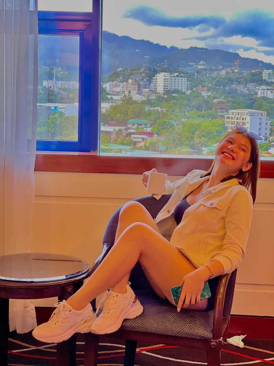 Shigardo1's tweet photo. Coffee Break https://t.co/M46VXvCgd1