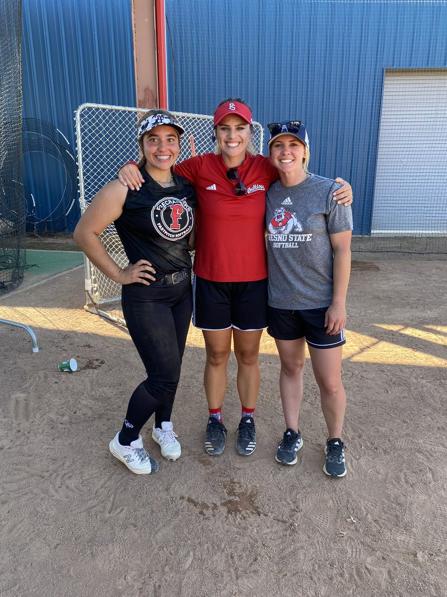 LexyKay14's tweet photo. Had a great and amazing time at the @FresnoStateSB camp!! Thank you so much to all the coaches and players for a fun camp! Can’t wait for more! 🤍❤️#Godogs @StacyMayJohnson @whitney_arion @FirecrackersWa1 https://t.co/UjYvSsoqnp
