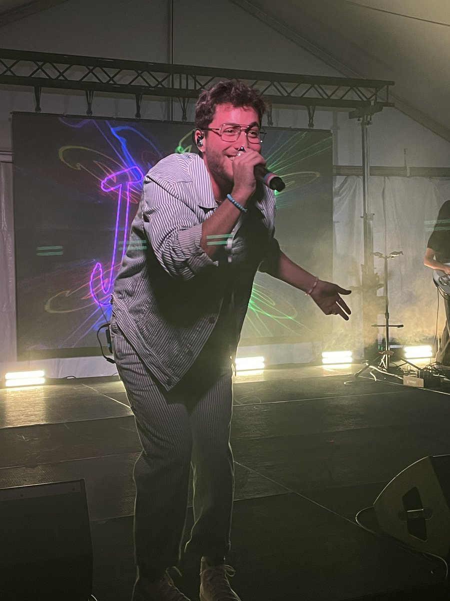 dutty12345's tweet photo. @JORDYMUSIC @MsRebeccaBlack AMAZING. https://t.co/mctI0NPPuN