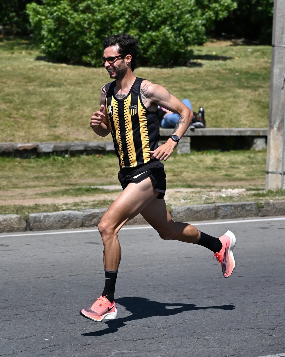 CAPatletismo's tweet photo. Una gran fiesta del deporte fue lo que vivimos en la Canteras del Parque Rodó, dónde desde temprano hubo competencias de Duatlon y Patín, y sobre el mediodía la tradicional carrera de 5K que #PeñarolAtletismo organiza desde hace 10 años. https://t.co/hkpelITbl2