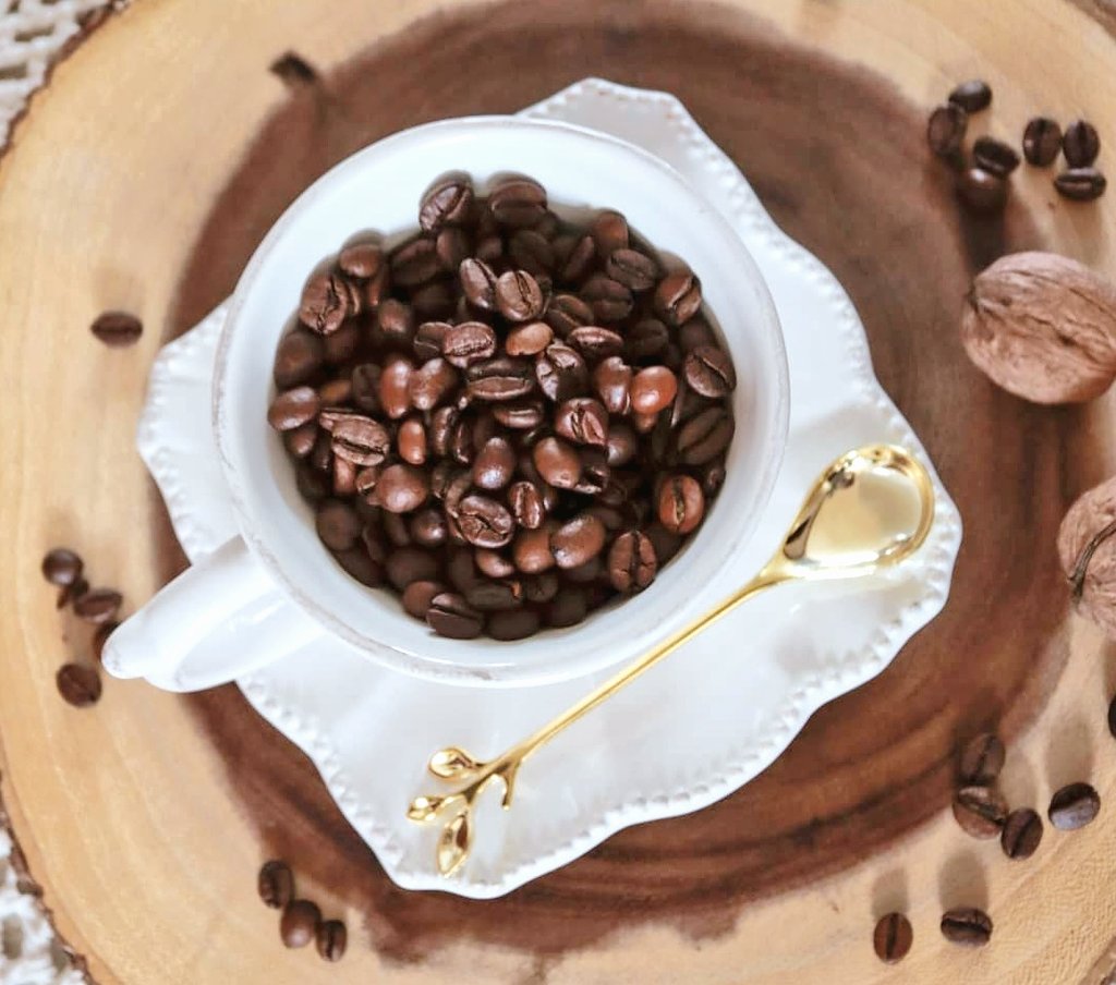 .

Kıymetini bilin!

*Kendinizin,
*Nefesinizin,
*Elinizdekilerin,
*Sevdiklerinizin ..

GÜNAYDIN...

Mutlu Pazarlar...
...