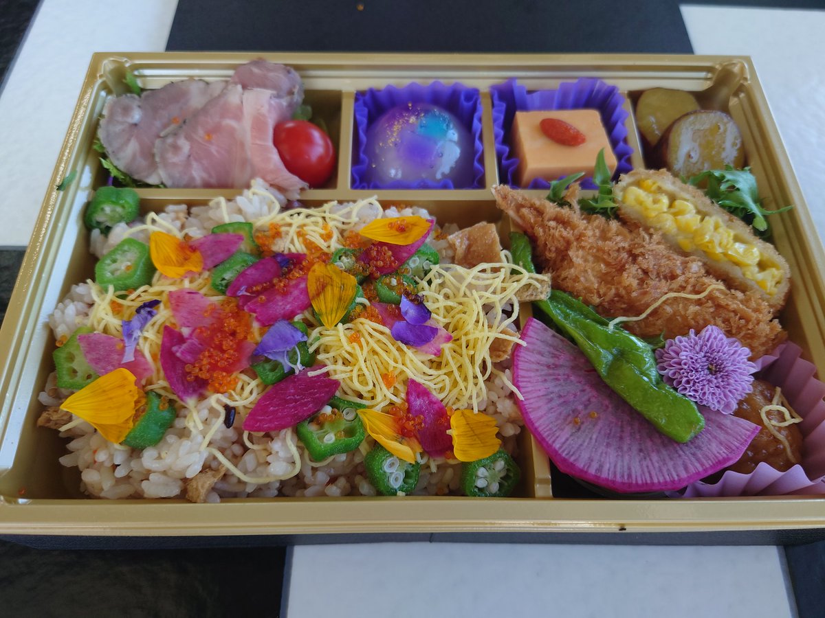 お弁当から何から何まで1日楽しい走行会でした♪ありがとうございました😄

#ラズファクトリー
#RUNCAR