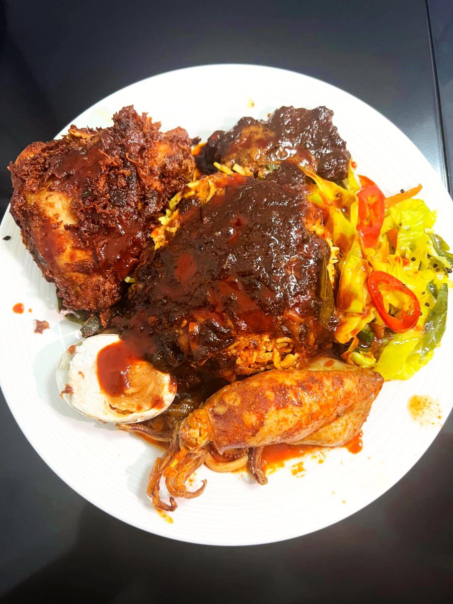 ShahnaszAzman's tweet photo. Nasi kandaq Kedah , yang Cuba aku pekenalkan Di sini . Kalau hampa ada mai Sydney singgahlah pekena Nasi kandaq Di alamat 2/340 Guildford rd , nsw . https://t.co/ejiuJMI8wQ