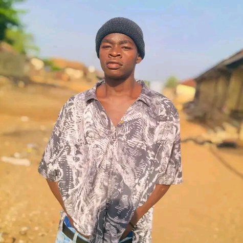 OfficiallBerry's tweet photo. 🎉Birthday in a bit😊
09/10/--😁
@davido 
@Dremodrizzy 
@fireboydml 
@EevaJames 
Would love to get birthday wishes from y'all 🙏😇 https://t.co/VlM35mynKn