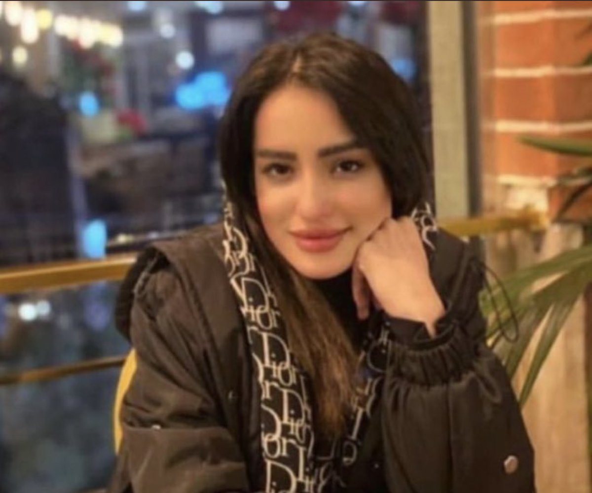 Hadis Najafi, a 20 year old girl was murdered by the police during #IranProtests. She was shot in the chest, six times. #MahsaAmini