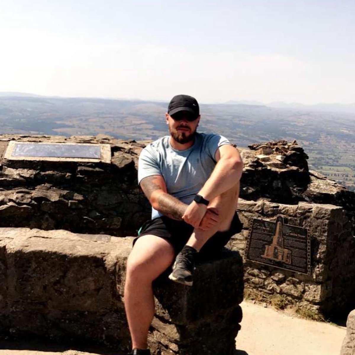 AllenEfc's tweet image. Little walks