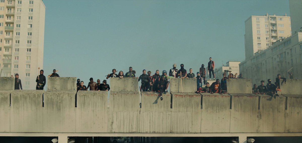 Mystic_riverrr's tweet photo. ATHENA (2022) 

If you keep aside the last few revelatory minutes, the film has everything going on for it to bang so hard. Visceral making, orgasmic opening shots,several single tracking shots, good acting etc. The film doesn't let you breathe until the fucked up last scene. https://t.co/wWHq5LRYy1
