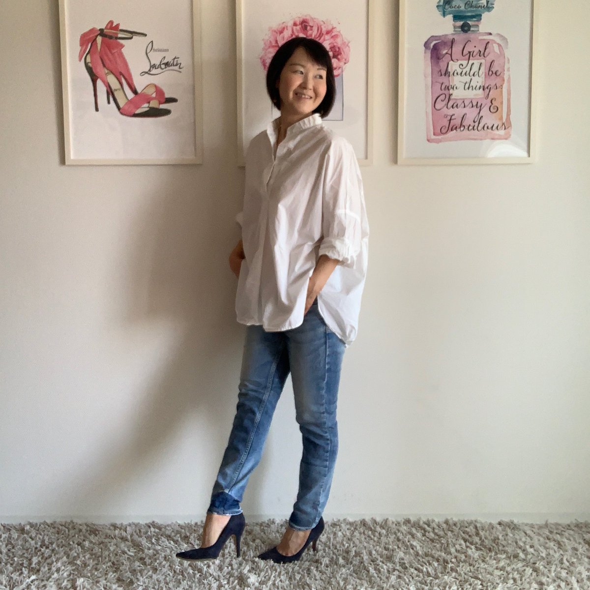 omenterprise's tweet photo. 本日のコーデ♪
シンプルなコーデには
華やかめの香水をプラスします☺️
⭐︎Cloth:
Tops: #SevendaysSunday(廃盤)
Pants: #upperhights
Shoes: #Karminemode
⭐︎Perfume:
#CHANEL: #cocomademoiselle https://t.co/UHve6Ua3P6