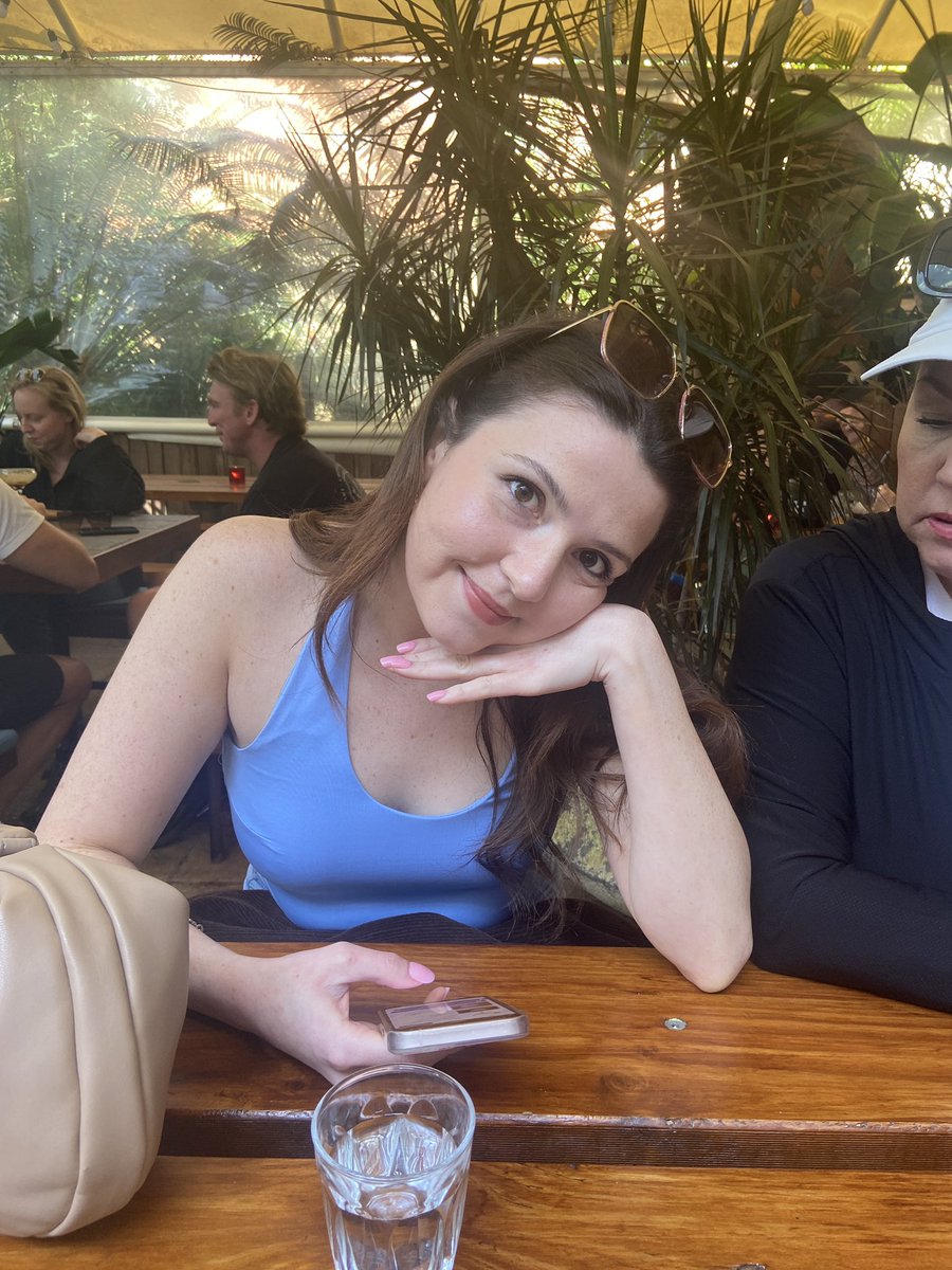jackanoko's tweet photo. @itsbrunettebaby Lunch in Manly with my Gal https://t.co/aeBXEne8SK