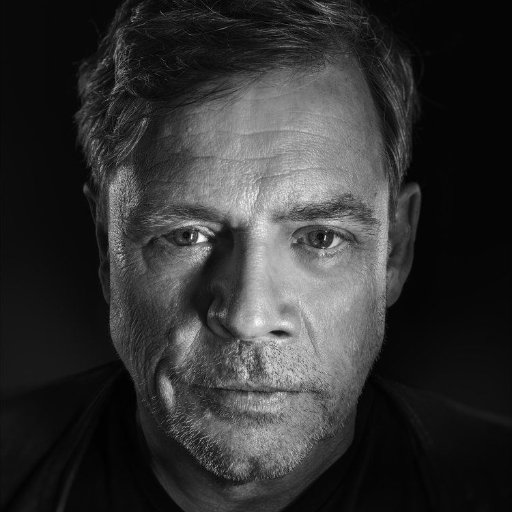 TheAnimatedBat's tweet photo. Happy Birthday to the Legendary @MarkHamill! The voice of The Joker! 🃏 His first appearance on Batman: the animated series was as the voice of Ferris Boyle on the episode "Heart of Ice". He also played some guy named Luke..
Born: September 25th, 1951 https://t.co/XoZ70ME6nu