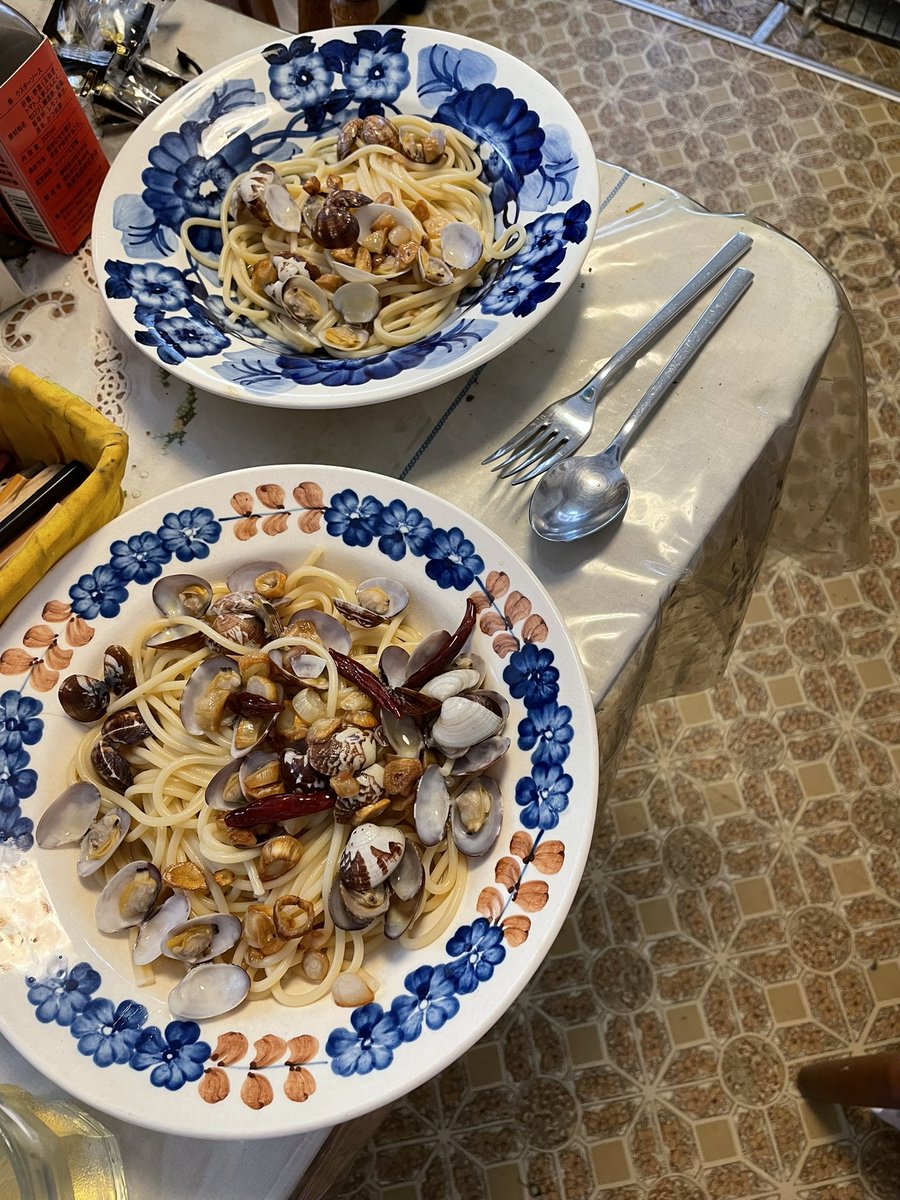 kathoeycat's tweet photo. 久しぶりの?貝パスタ。最近、刺身も貝もめっちゃ高い！？ https://t.co/DfaM2x7NdW