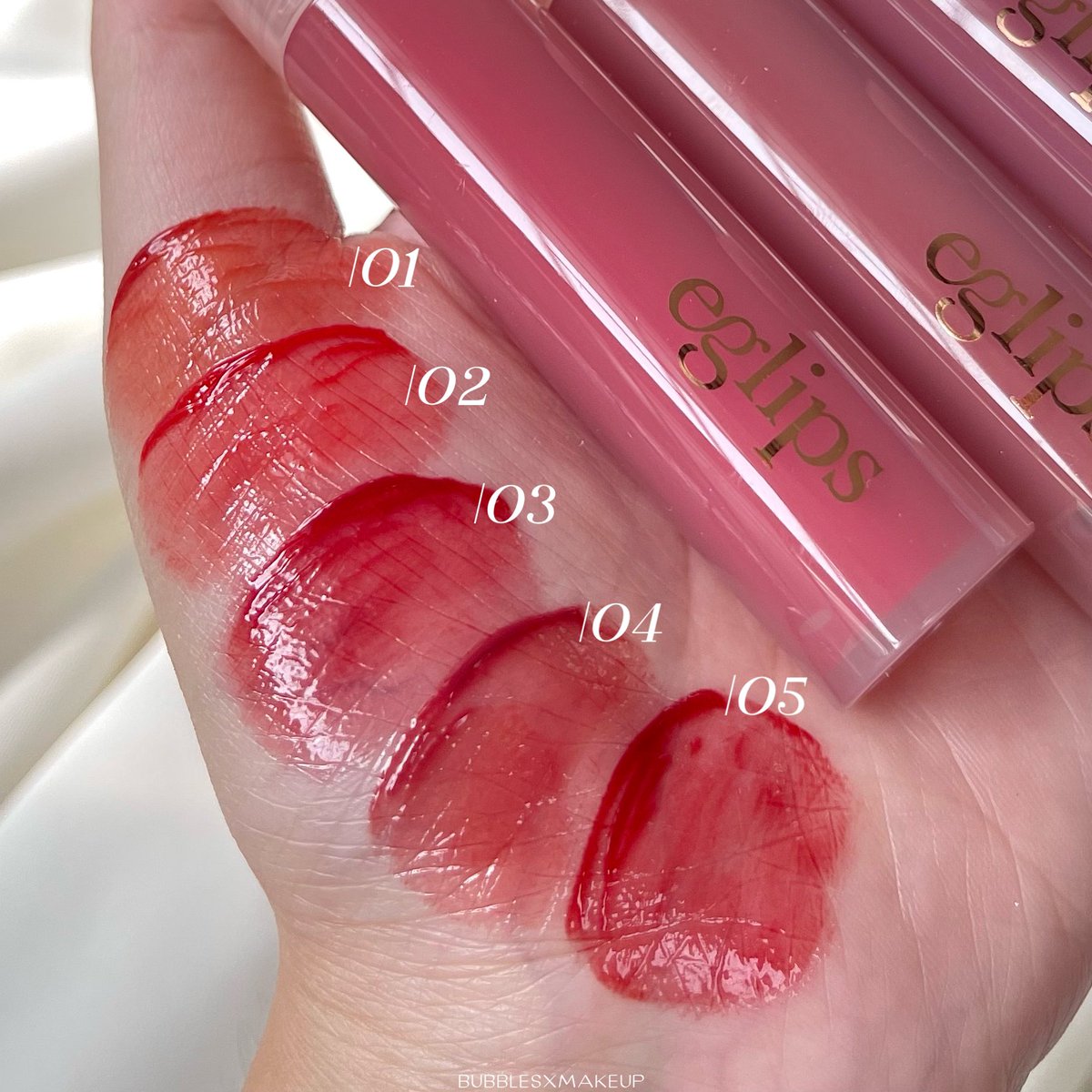 eglips melly glass tint 🍷🍎⭐️🍒✨ ลิปทิ้นท์เนื้อ glossy ฉ่ำวาวแบบทาได้จริงในชีวิตประจำวัน เนื้อดีมากๆๆ มีความเป็นกลอสเนื้อลื่นๆไม่เหนียวปาก และมีสเตนที่ติดทนมากๆแบบทิ้นท์ เฉดสีโทนแดง ทาแบบเบลนด์ได้ลุคสีปากธรรมชาติมากๆ สวยย