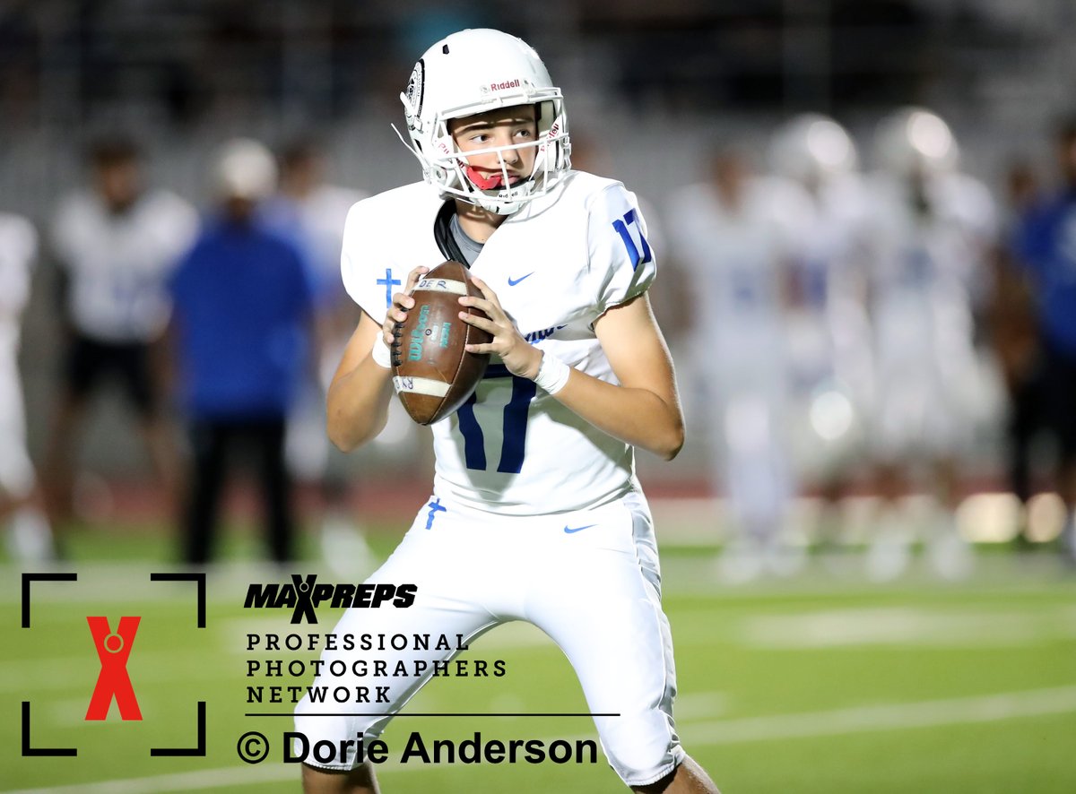 MaxPreps Varsity Football Vista del Lago v Capital Christian  All images can be viewed here:
maxpreps.com/photography/ga…
<a href="/VistaFB/">Vista del Lago FB</a> <a href="/Go_CCSFootball/">CCS Football</a>