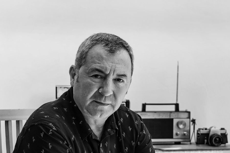 CultoLT's tweet photo. Marcelo Simonetti lanza nuevo libro: “Caminante” https://t.co/8QG2TNu6MG https://t.co/xba3gvSuli