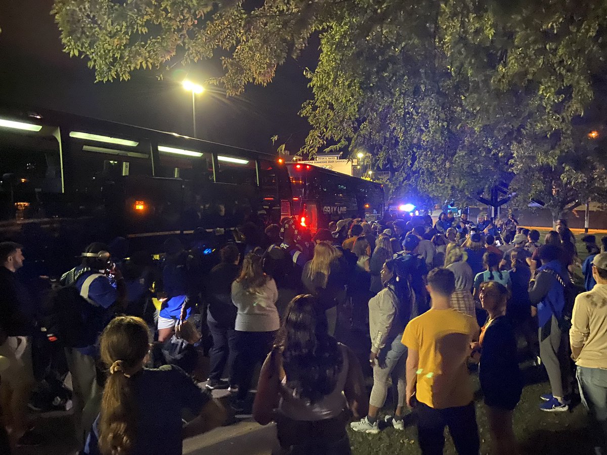 MTSUBRAA's tweet photo. Great to have @MT_FB back on campus following the big win over No. 25 Miami! 

Thanks to all the fans that came out late to welcome the team home! https://t.co/cTQTWN5KVi