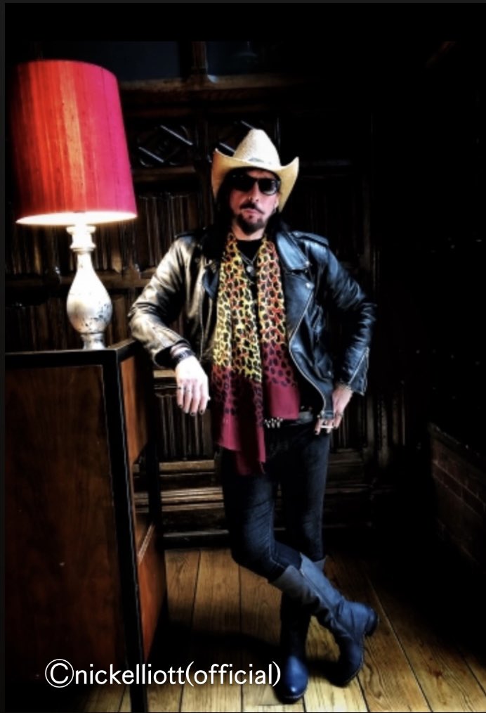 nickelliottinfo's tweet photo. Let’s get this day started!
👉🏼 https://t.co/fICuXGlDiM
@nickelliottrock
@nickelliottinfo
@GabrielFineArt
#getthisdaystarted #fineart #preparingforthelondonshow #nickelliottrockartphotographer #sunday #gabrielfineart #london #nickelliottinfo #nickelliottrock #theagonyandtheecstacy https://t.co/3MZorkFWMR