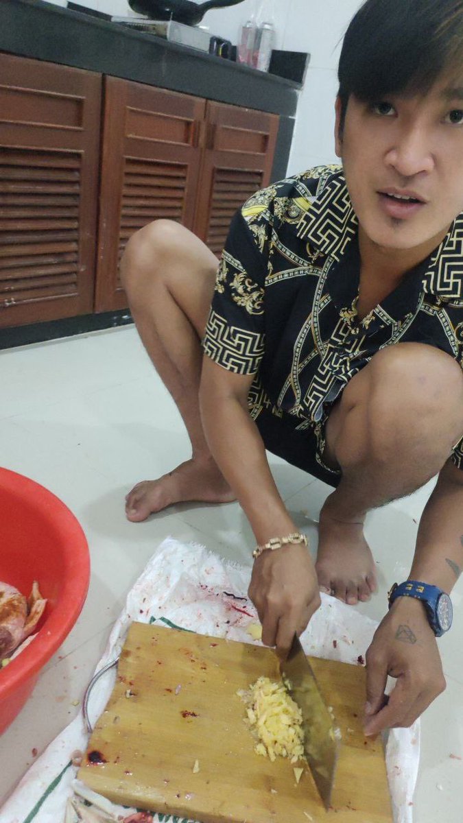 អាណូតា tweet media
