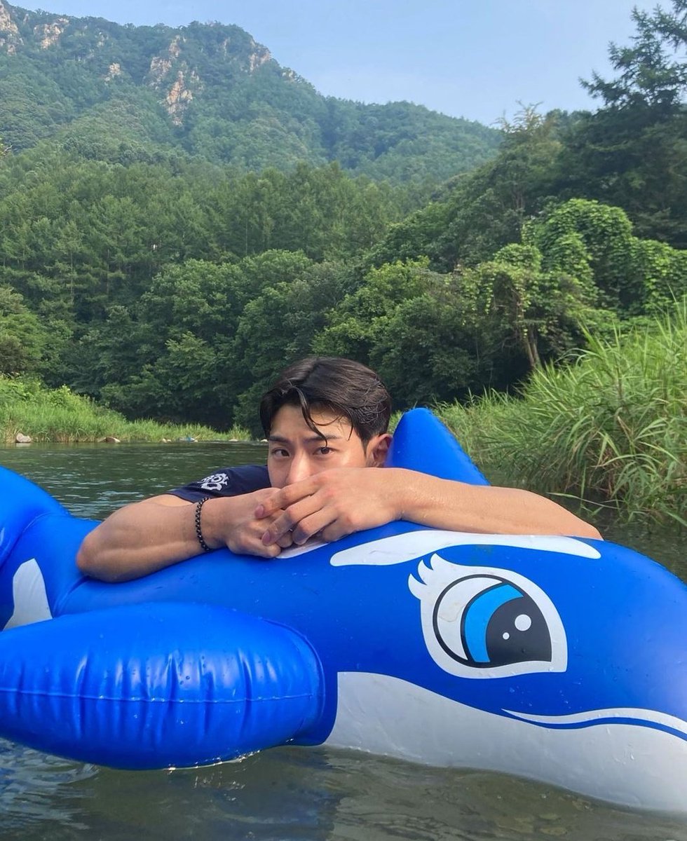 xchanieee's tweet photo. https://t.co/USsCAgGHu9