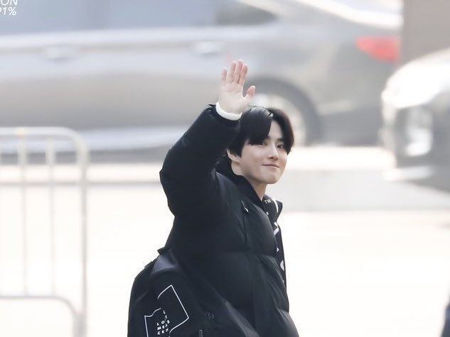 dailykjm's tweet photo. https://t.co/UjqIhzmPIz