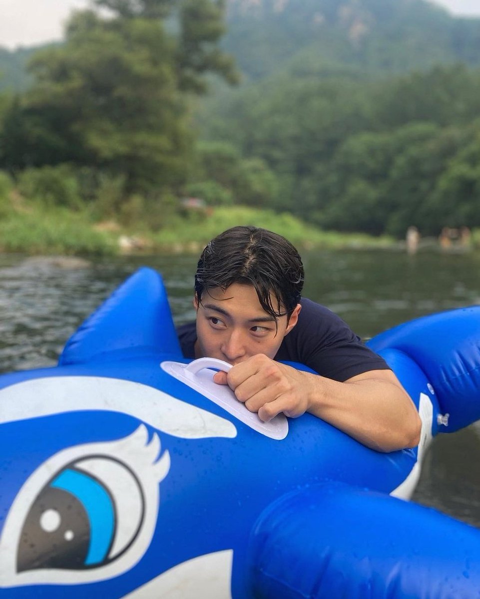 xchanieee's tweet photo. https://t.co/fM1nGU11x7