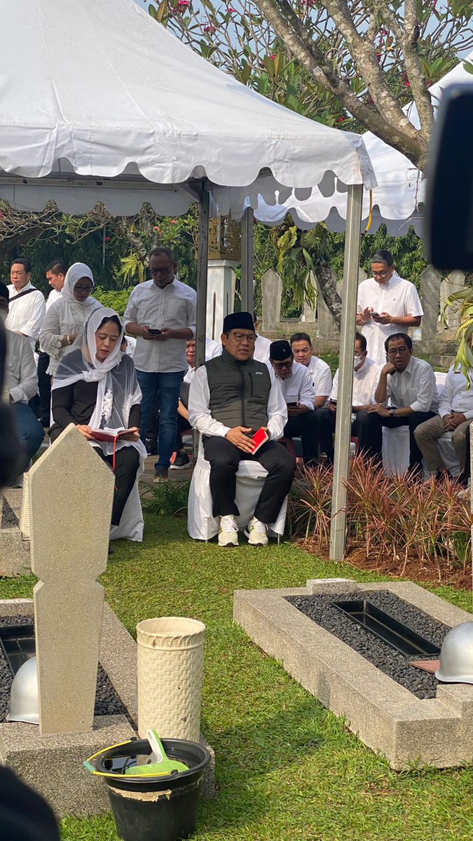 #GotongRoyongGusMuhaiminPuan