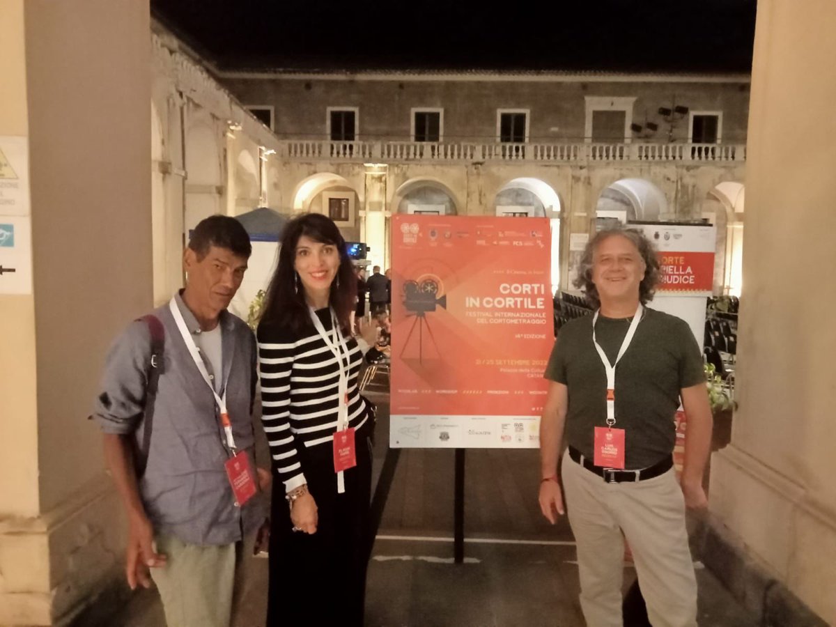ItaliaCev's tweet photo. Estuvimos presentando el documental / documentario Paso a PAZo en el festival de cortos de Catania "Corti in cortile" 24.9.2022 

@FlaviaFama82 @resistenciamusi @MemorarteFest @TejidosReteU 
#pasoapazo #Colombia #Italia #paztotal https://t.co/n3JlteJzv5