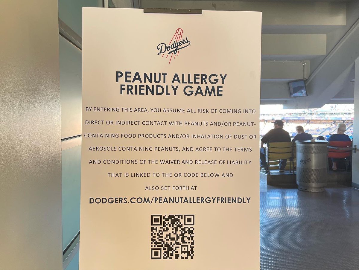 DianitaProvost's tweet photo. Thank you, @Dodgers for hosting a #peanutallergy friendly game tonight! You allowed us to take our son to his 1st #Dodger Game and it was THE BEST. He said so himself before bed. 💙 let’s do more next season! @FoodAllergy @kfatweets https://t.co/0rfF3F9szV