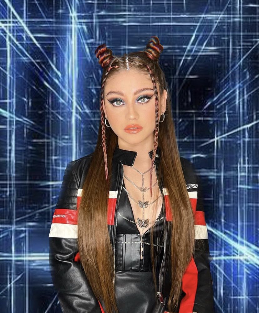 📸 | Nuevas fotos de Karol vía Instagram de javierdiaz_hairstyle.