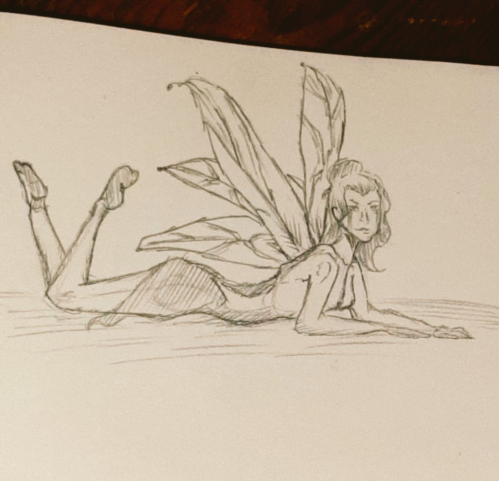 Another day of fairy sketch 
#fantasy