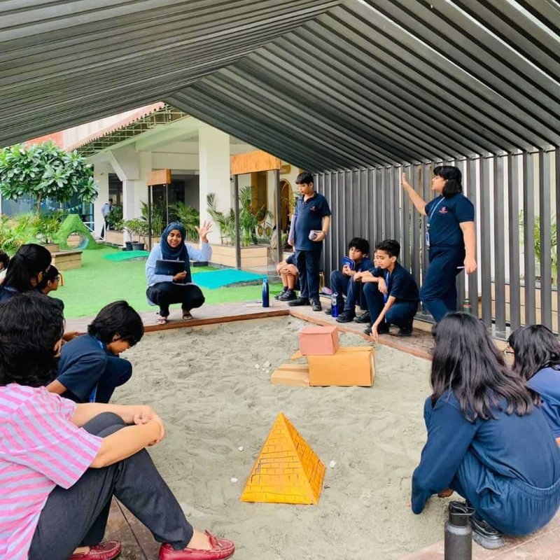 Nazan Andaleeb tweet media