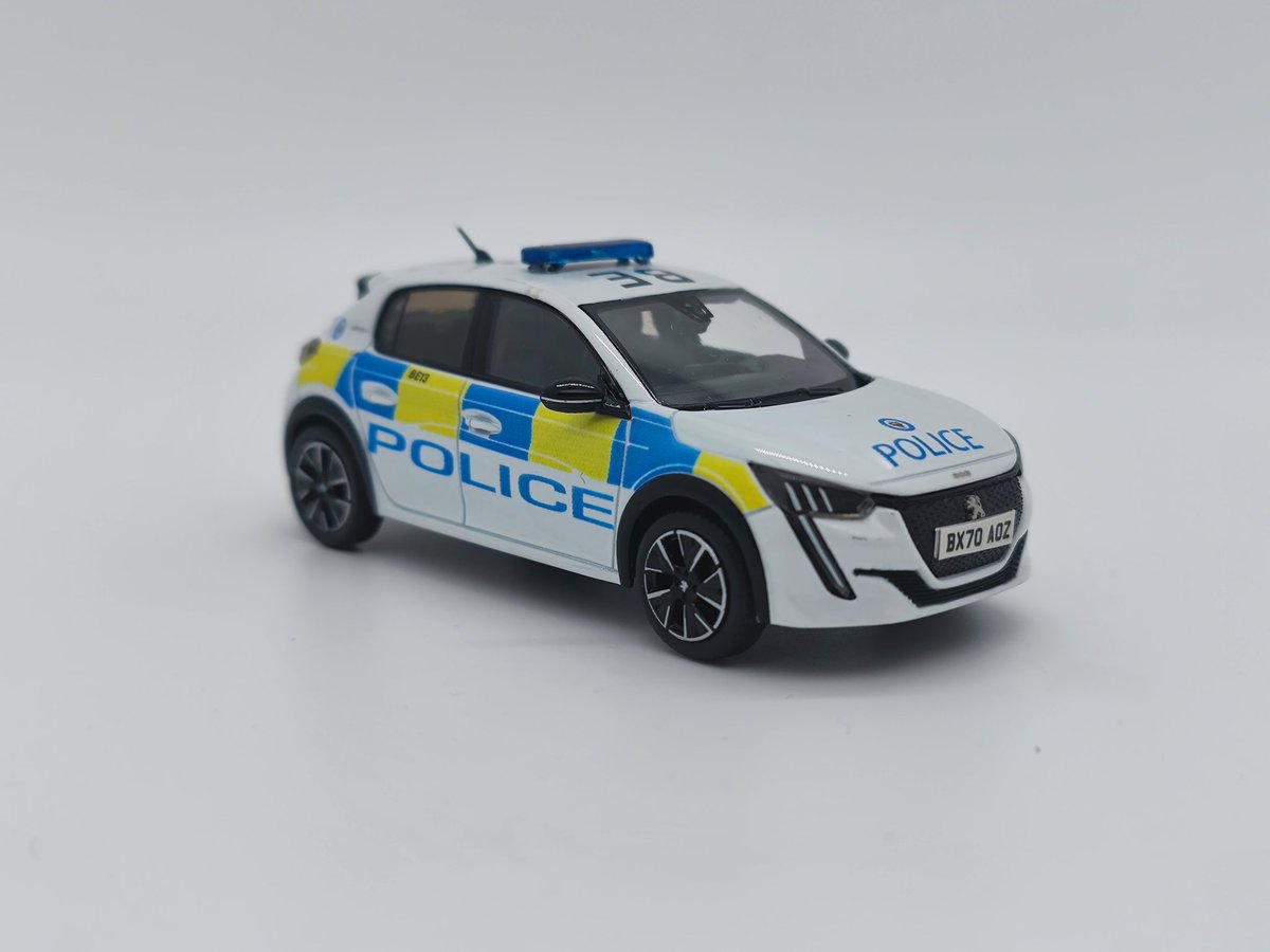 blue_code3's tweet image. 1/43 WMP Birmingham East Neighbourhood Policing Units Peugeot 208