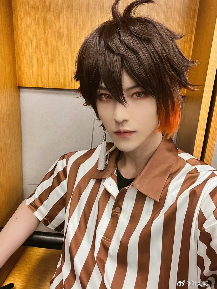The one who cosplay Zhongli in the Tivat football match! 
m.weibo.cn/u/3042964285