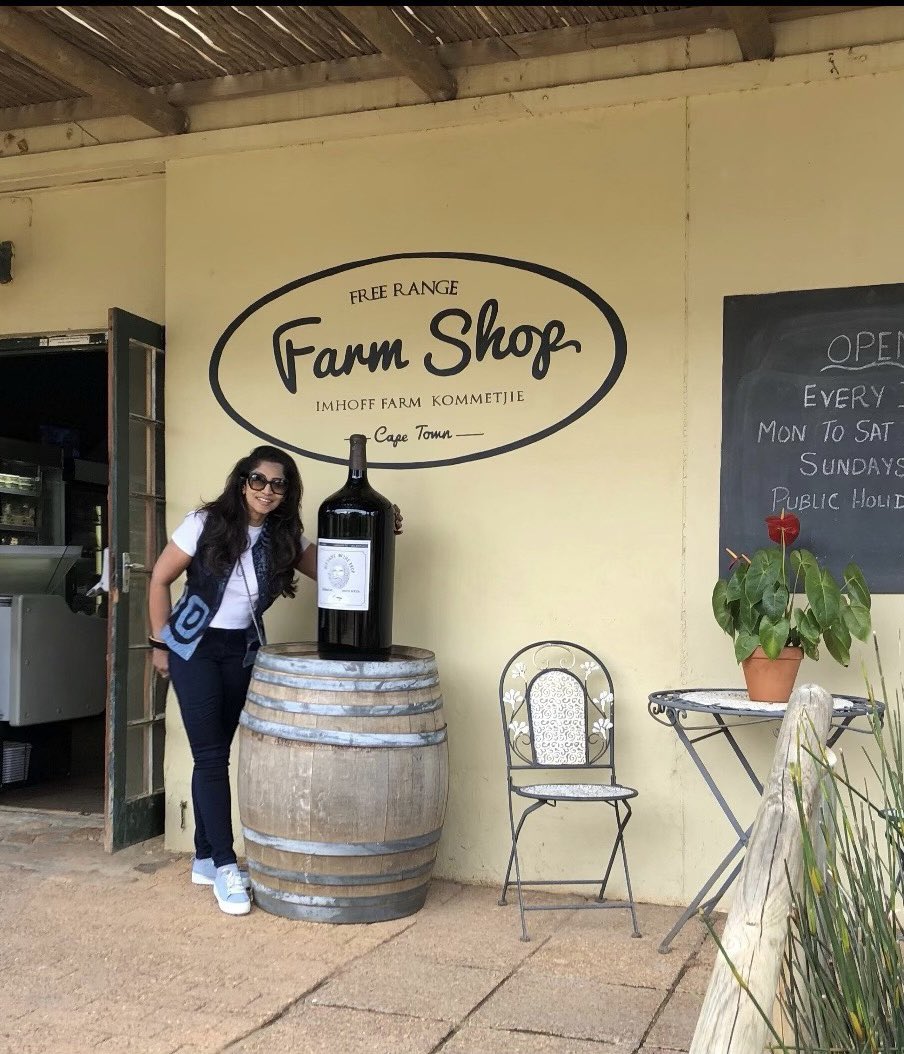 gita_mathew's tweet photo. Farm grown produce, Home made goodies, Hand-crafted goods, are so popular in Farmers Markets all around the world !
πͺ΄πͺπ±ππ
#SupportingLocalProduce
#FreshGoodies
#FarmersMarket
#ImhoffFarm
#CapePeninsula https://t.co/lmfVJp6Ter