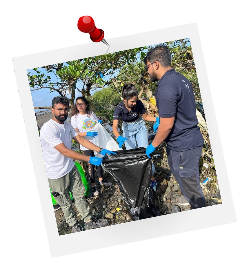 DaburIndia's tweet photo. Thrilled to share with you glimpses of a mega Mangroves and Beach Clean-Up in Mumbai recently with ReCircle. Over 250 volunteers participated to spread awareness on importance of mangrove and to promote recycling of plastic waste.
#Dabur #ReCircle #ecowarriors #cleanup https://t.co/RKigXuVASx