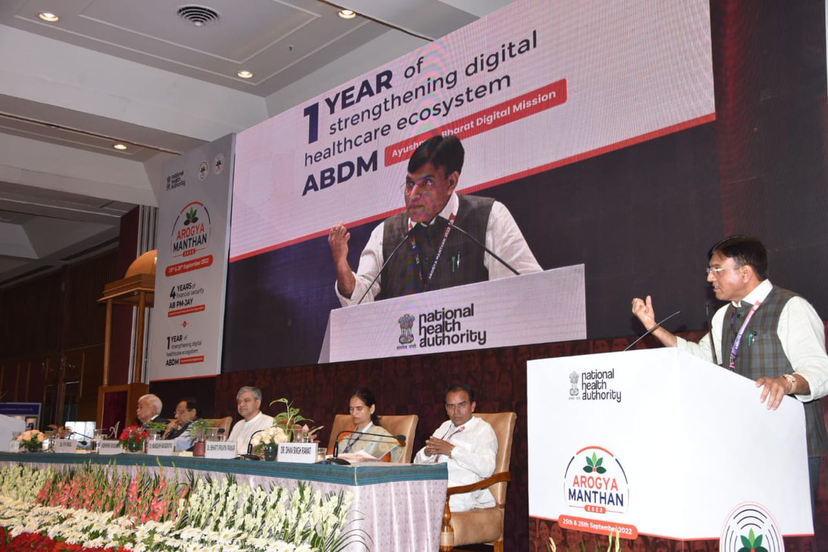 MoHFW_INDIA's tweet photo. #HealthForAll

Dr @mansukhmandviya inaugurated #ArogyaManthan2022 today in presence of Sh @AshwiniVaishnaw, @DrBharatippawar &amp; Dr. Vinod Paul @NITIAayog. https://t.co/KlZ9S4kuwn
