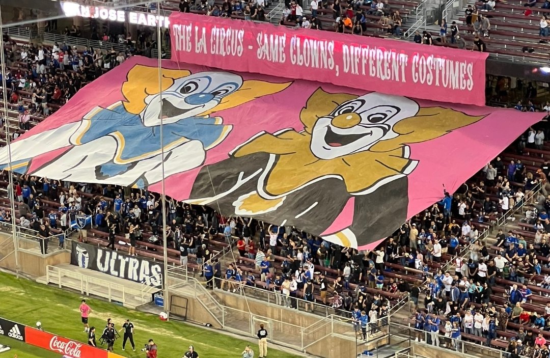 Skafiend2's tweet photo. When it takes 69 minutes for a tifo fail @LAGalaxy @SJEarthquakes @ACBxLA https://t.co/O53bTAceKy