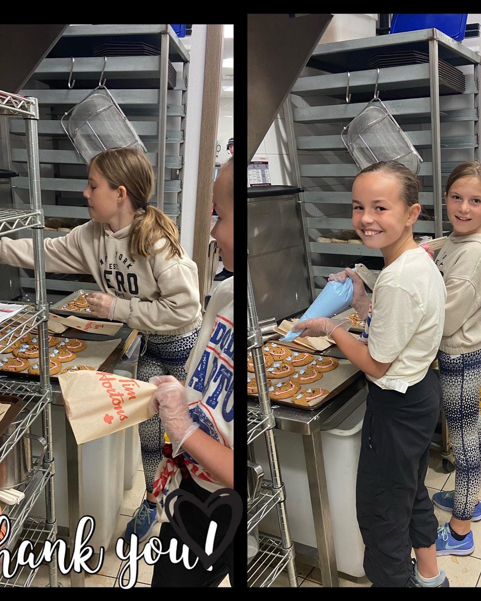 TapRenfrew's tweet photo. BIG thank you to all of this year’s Smile Cookie decorators! We are so grateful for all of your kindness and support. We couldn’t continue to do what we do without you! The funds raised throughout this campaign will help us assist many, many local students in need this year! ❤️ https://t.co/GCqf5fALVn