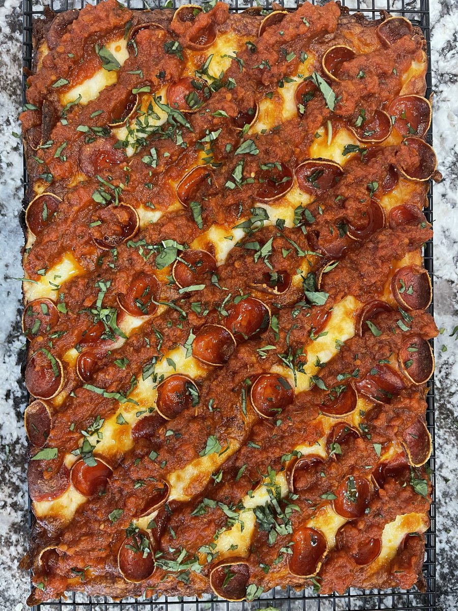 Dan Regan tweet media