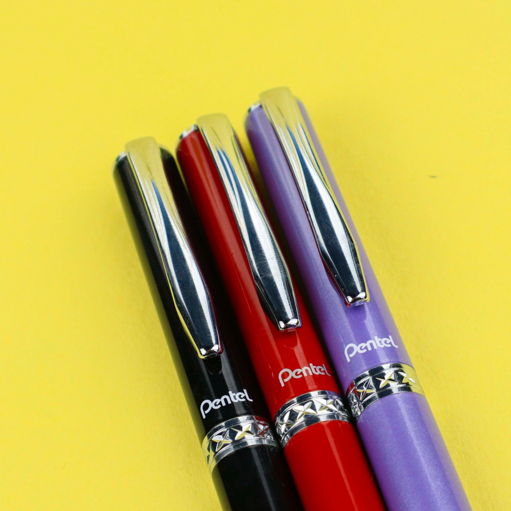 recessshop's tweet photo. Lots of new items have been coming in each week – what's your favourite recent stationery purchase?! We've been loving the Pentel Libretto pens! A buttery smooth 0.7mm rollerball with a fast-drying black gel ink.
#rollerball #pentel #recessshop #recessshopyyc #penstopaper https://t.co/9GPkw0nSTP