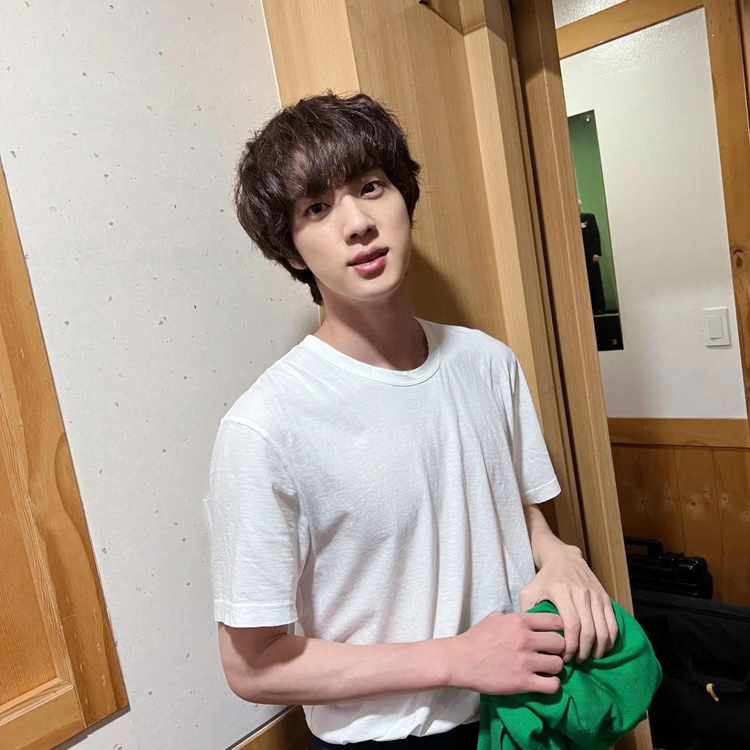 [jin] instagram post