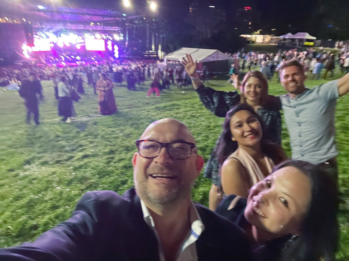 The Craik Group (@thecraikgroup) on Twitter photo Super fun disco party 💃🏻🕺 at Queen’s Wharf Disco Wonderland with @HendersonLab and <a href="/KamyraL/">Kamyra Laurenson</a> on the closing night of Brisbane Festival!
It has been a wonderful partnership between <a href="/IMBatUQ/">Institute for Molecular Bioscience</a> and <a href="/BrisFestival/">Brisbane Festival</a> 🙌 Super fun disco party 💃🏻🕺 at Queen’s Wharf Disco Wonderland with @HendersonLab and <a href="/KamyraL/">Kamyra Laurenson</a> on the closing night of Brisbane Festival!
It has been a wonderful partnership between <a href="/IMBatUQ/">Institute for Molecular Bioscience</a> and <a href="/BrisFestival/">Brisbane Festival</a> 🙌