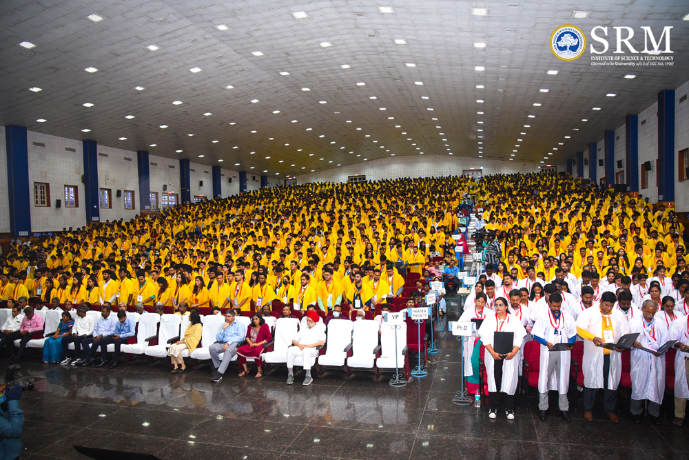 SRM_Univ's tweet photo. Chairman of Indian Space Research Organisation (ISRO) S Somanath was also awarded an honorary degree of Doctorate of Science (Honoris Causa) in recognition of his contribution to the field of science.
#Convocation #AnnualConvocation #18thConvocation #SRM #SRMIST https://t.co/eJG1mNSLKf
