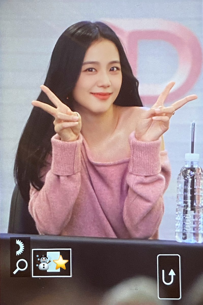Gumybear_huhu's tweet photo. 220925📸🐰💖
#JISOO #BLACKPINK #지수 https://t.co/qtgFhZptPj