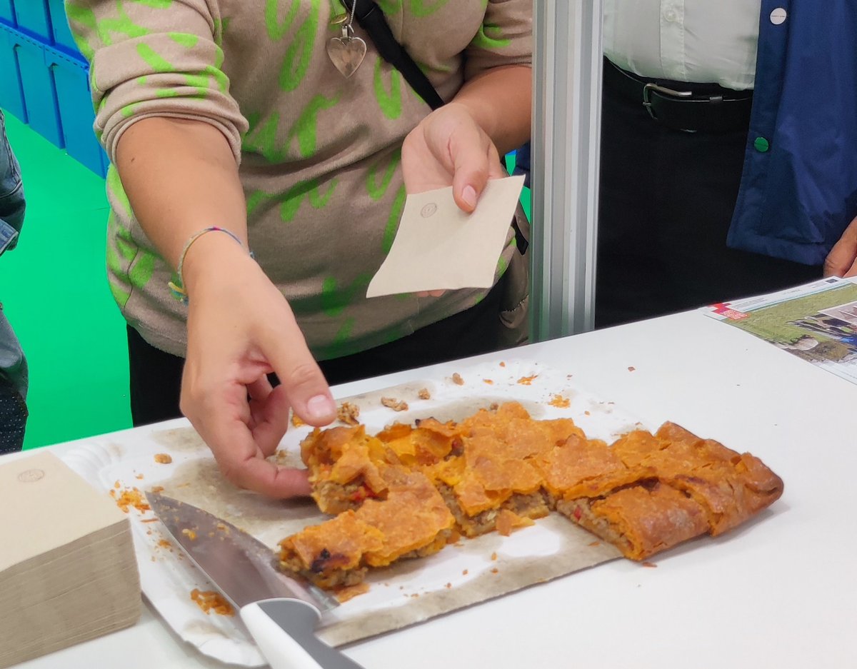 tomasmirs's tweet photo. En @GaliciaForum en #ACoruna estamos promocionando en consumo de la carne de #lechal, #cordero y #cabrito. @Interovic @CarneCordero https://t.co/Xeqc150C6z