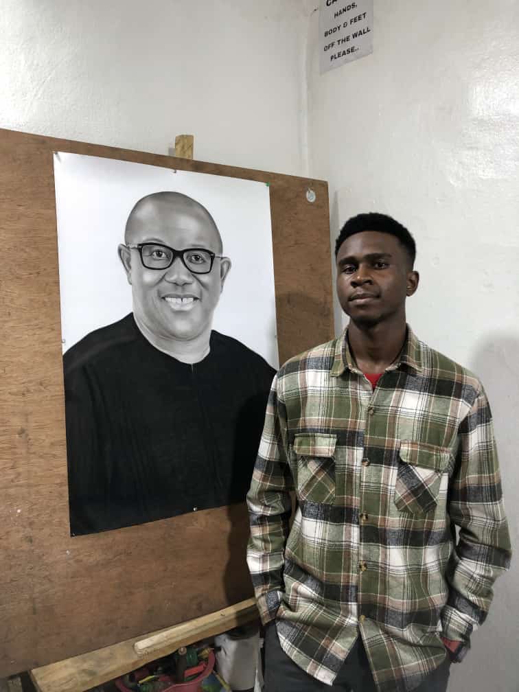 PO_GrassRootM's tweet photo. Our own amazing @EbubechukwuArt doing the Art works of beautification for our Principal H.E @PeterObi obidients are brilliant and smart let's celebrate him. #peterobionCNN #PeterObi4President2023 #PeterObiForPresident https://t.co/S2VnT3qjYh
