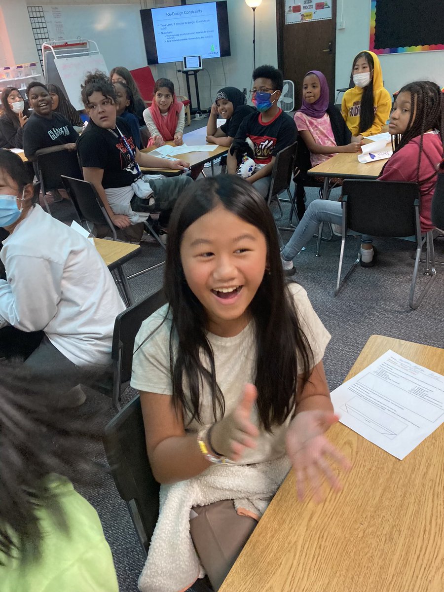 HighwoodHawks's tweet image. These are the faces of engaged learners! Science from Scientists come to Highwood Hills every other Friday to provide hands on learning experiences for our students!