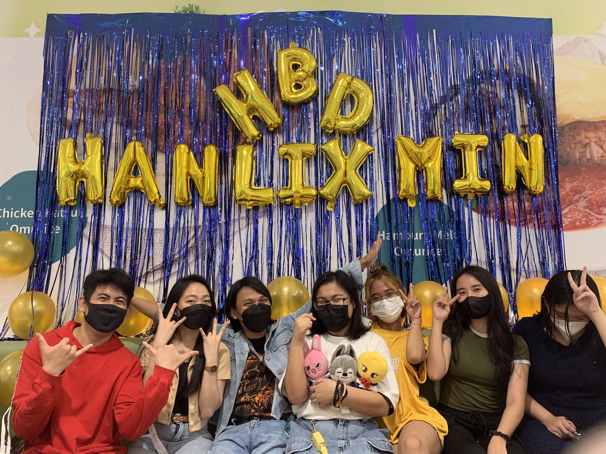 StrayKidzPH's tweet photo. Thank you so much to everyone who joined us today despite of the typhoon! We hope everyone got home safe.
Until the next event. 🫶🏻💛💙
#StrayKids #스트레이키즈
#HanLixMin #TRIFECTA #PHSTAY
☁️ https://t.co/TggNtQzmmW