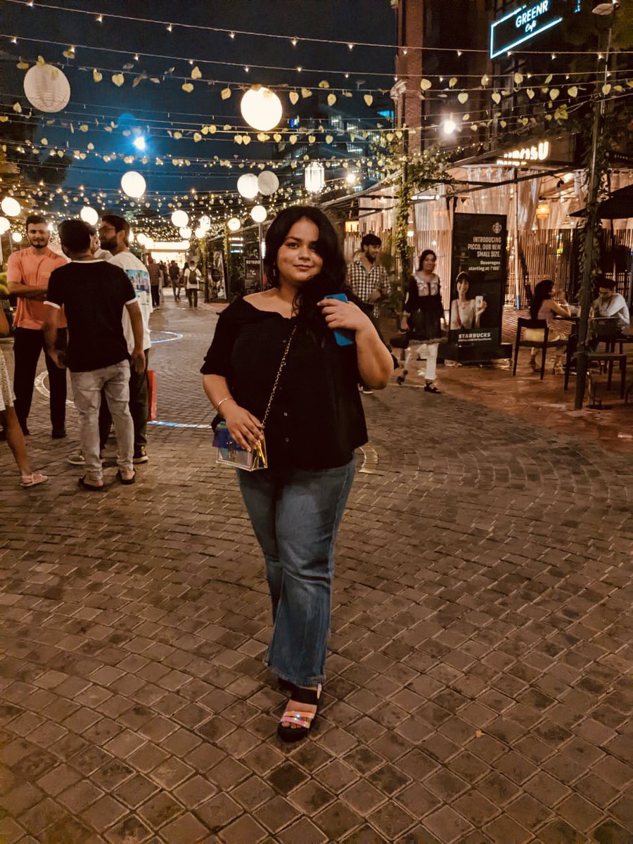 simranvaid82's tweet photo. Once, the Sky was clear in Gurugram last night. ❤️ 24.09.2022 Saturday night
#32milestone #Gurugram #GurugramRains #weekendvibes https://t.co/wkHTvDb1d2